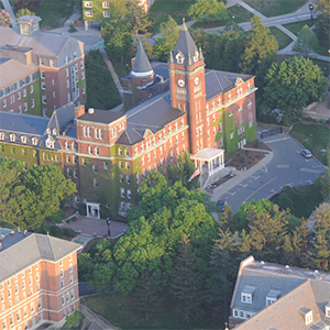 圣十字学院College of Holy Cross